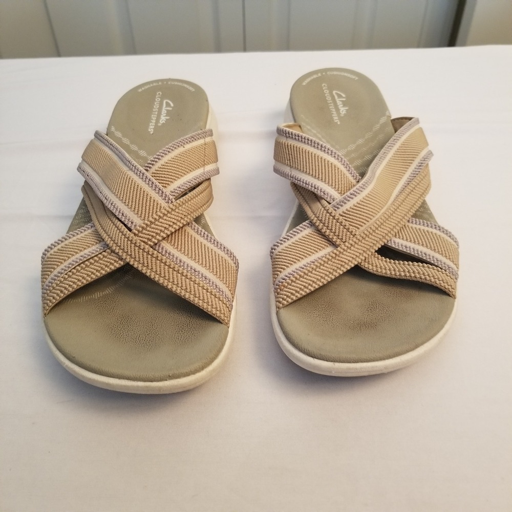 Clarks Cloudsteppers Arla Glison Tan Beige Striped Criss Cross Slide Sandals 7M